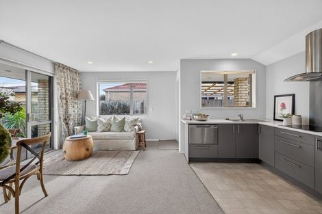 Photo of property in 4/67 Marshland Road, Shirley, Christchurch, 8013