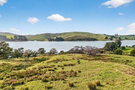 Photo of property in 397 Pahi Road, Pahi, Paparoa, 0571