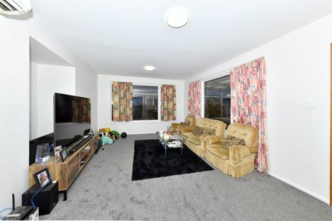 Photo of property in 39 Kathleen Crescent, Hornby, Christchurch, 8042