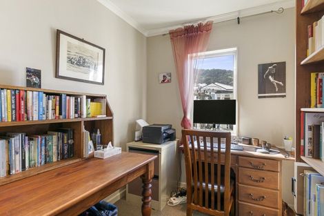 Photo of property in 2/15 Roxburgh Street, Mount Victoria, Wellington, 6011