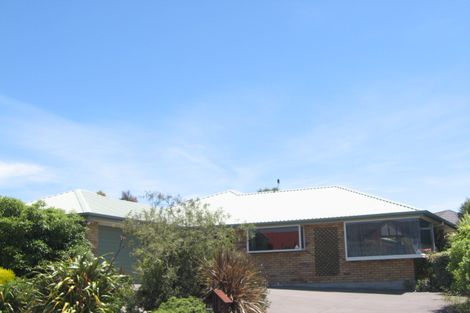 Photo of property in 2/76 Ravensdale Rise, Westmorland, Christchurch, 8025