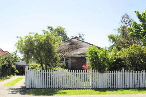 Photo of property in 27 Otara Street, Ilam, Christchurch, 8053
