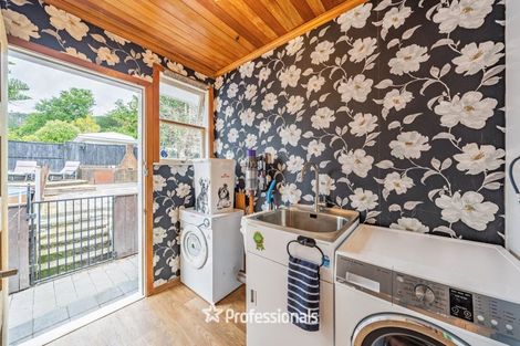 Photo of property in 373 Stokes Valley Road, Stokes Valley, Lower Hutt, 5019