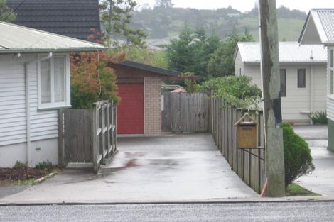 Photo of property in 105 Sturges Road, Henderson, Auckland, 0612