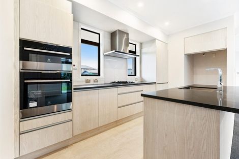 Photo of property in 21 Couldrey Crescent, Red Beach, 0932