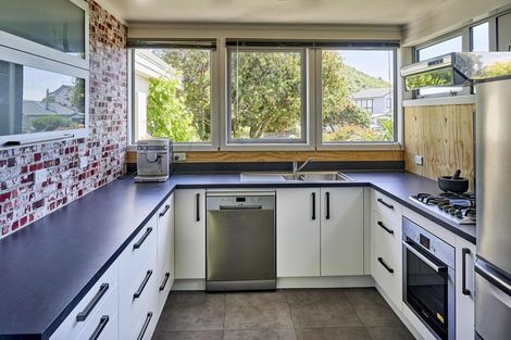 Photo of property in 25 Discovery Drive, Whitby, Porirua, 5024