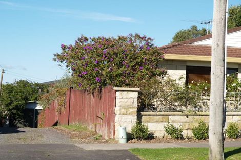 Photo of property in 1/109 Litten Road, Cockle Bay, Auckland, 2014