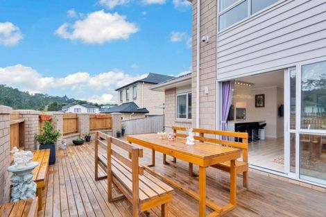 Photo of property in 51 Admirals Court Drive, Greenhithe, Auckland, 0632