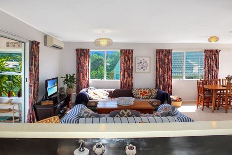 Photo of property in 7 Hennessy Street East, Foxton Beach, Foxton, 4815