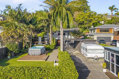 Photo of property in 52 The Circle, Manly, Whangaparaoa, 0930