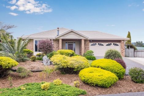 Photo of property in 10 Compass Court, Paraparaumu, 5032