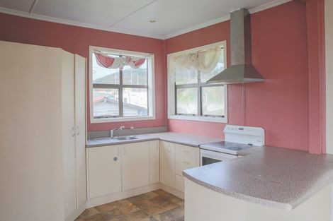 Photo of property in 11 Theodore Street, Bluff, 9814