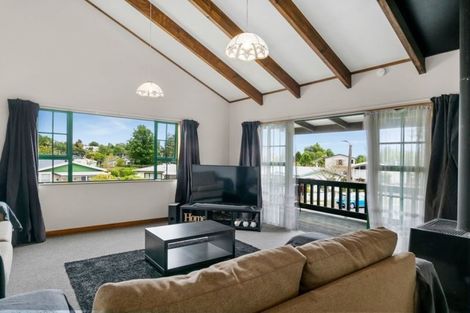 Photo of property in 2/122 Taupo View Road, Taupo, 3330
