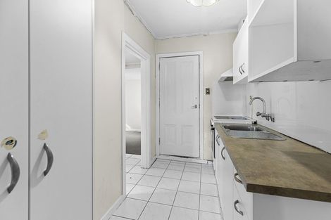 Photo of property in 60 Wilson Street, Newtown, Wellington, 6021