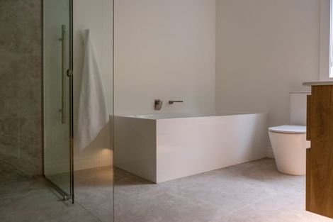 Photo of property in 17 Taruna Place, Havelock North, 4130