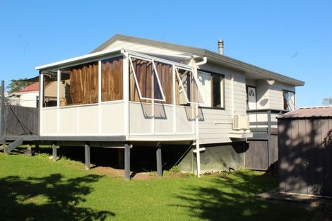 Photo of property in 1/9 Thistledew Place, Bayview, Auckland, 0629