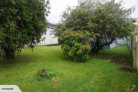 Photo of property in 14 Rogan Street, Mount Roskill, Auckland, 1041