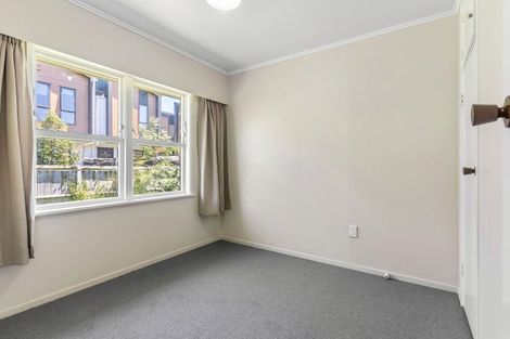 Photo of property in 3 Sturges Road, Henderson, Auckland, 0610
