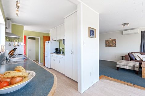 Photo of property in 15a Seymour Place, Bellevue, Tauranga, 3110