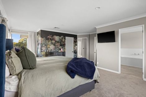 Photo of property in 57 Puflett Road, Havelock North, 4130