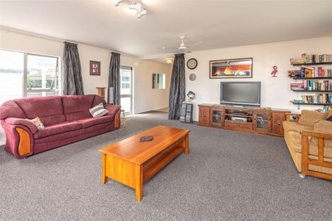 Photo of property in 11 Moore Avenue, Tawhero, Whanganui, 4501