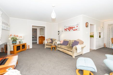 Photo of property in 18 Callard Place, Riverlea, Hamilton, 3216