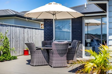 Photo of property in 5 Margaret Shields Avenue, Aotea, Porirua, 5024