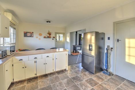 Photo of property in 15 Irving Street, Gore, 9710