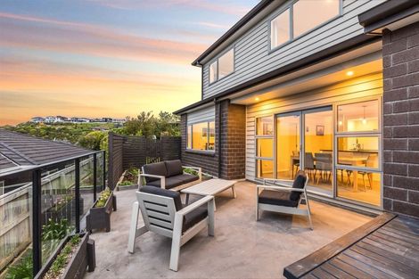 Photo of property in 55 Endeavour Drive, Whitby, Porirua, 5024