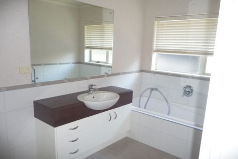 Photo of property in 6 Pennygale Close, Flat Bush, Auckland, 2016