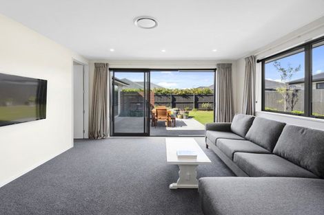 Photo of property in 76 Aviemore Drive, Marshland, Christchurch, 8083