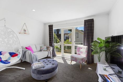 Photo of property in 2/14c Glenmore Street, Thorndon, Wellington, 6011