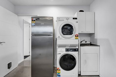 Photo of property in 2 Huetu Place, Bell Block, New Plymouth, 4312