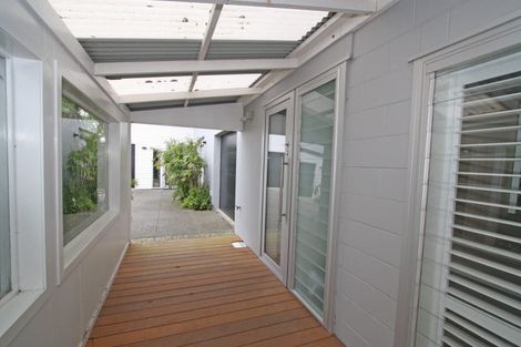 Photo of property in 4/6 Belt Road, Moturoa, New Plymouth, 4310