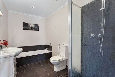 Photo of property in White Isle Apartments, 6/23 Quay Street, Whakatane, 3120