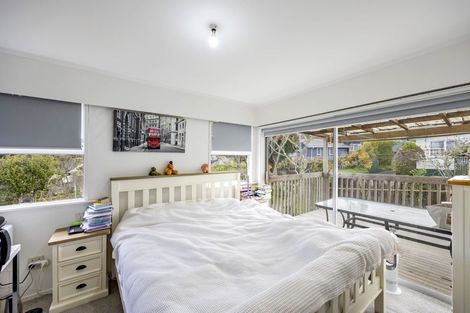 Photo of property in 12 Cassia Place, Sunnynook, Auckland, 0620