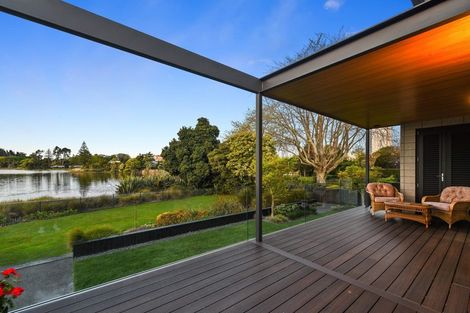 Photo of property in 54 Lake Crescent, Hamilton Lake, Hamilton, 3204