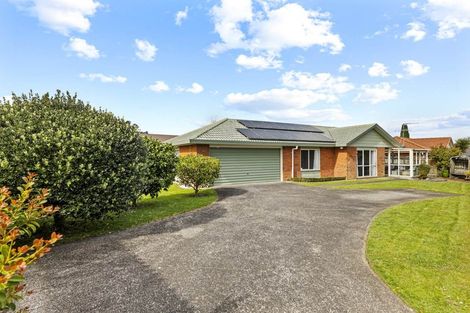 Photo of property in 27 Rosemead Place, Randwick Park, Auckland, 2105