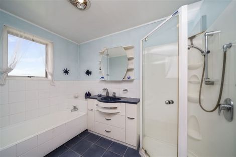 Photo of property in 31 Campbell Street, Hawera, 4610