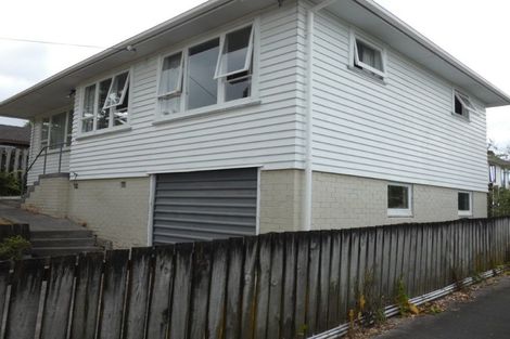Photo of property in 1/128 Triangle Road, Massey, Auckland, 0614