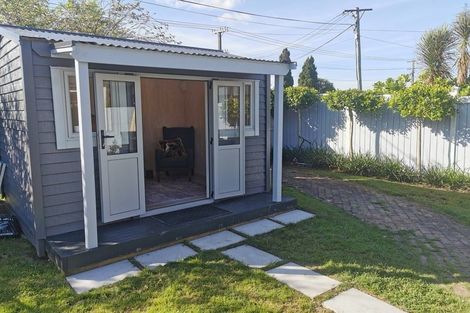 Photo of property in 85 Litten Road, Cockle Bay, Auckland, 2014
