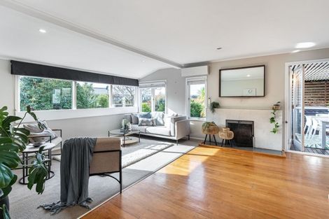 Photo of property in 1/7 Arahia Street, Northcote, Auckland, 0627
