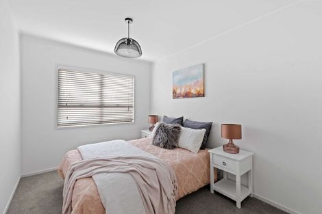 Photo of property in 2/12 Stanley Avenue, Milford, Auckland, 0620