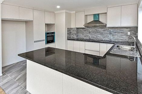 Photo of property in 3b Greers Road, Weymouth, Auckland, 2103