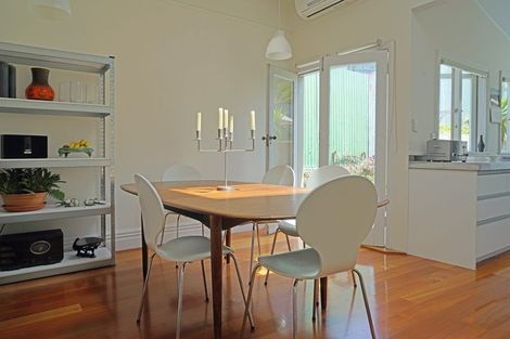 Photo of property in 9 Torquay Terrace, Newtown, Wellington, 6021