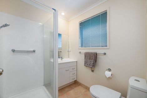 Photo of property in 9 Chelmsley Avenue, Henderson, Auckland, 0612