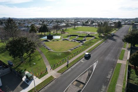 Photo of property in 27 Perth Street, Levin, 5510
