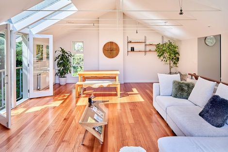 Photo of property in 1a Waitohu Road, York Bay, Lower Hutt, 5013