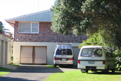 Photo of property in 33 Elizabeth Street, Orewa, 0931