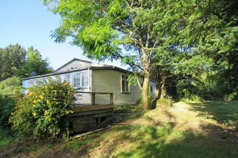 Photo of property in 25 Hattie Street, Reefton, 7830